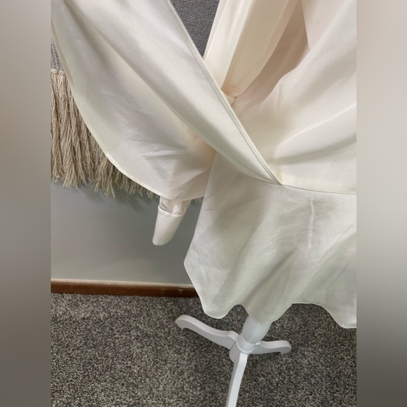 Etcetera Cream Lace Long Sleeve 10% Silk Tiered Blouse 10 - Picture 6 of 7